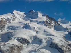 hoogste berg Zwitserland beschenen